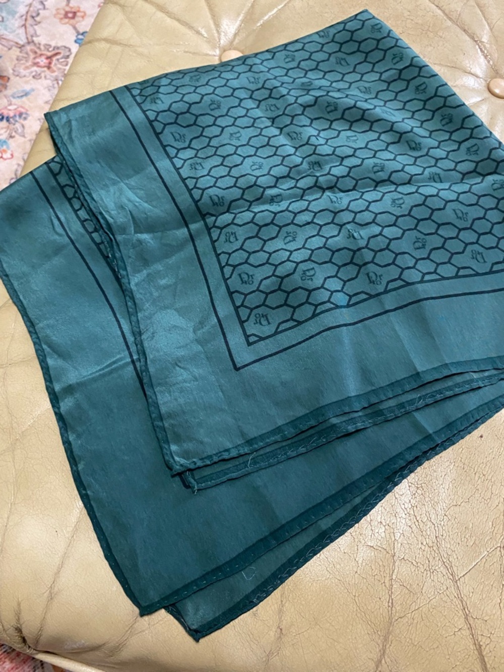 Dior Silk Scarf Vintage Emerald Green Honeycomb Monogram Square 24x24 No Tag - Picture 4 of 6